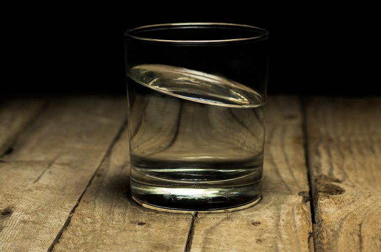 An Easy Way To Detect Negative Energy Using Salt Water and Vinegar